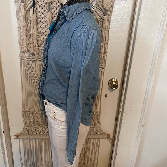 Lauren Jeans co. Ralph Lauren denim ruffle button up size small - Picture 5 of 6